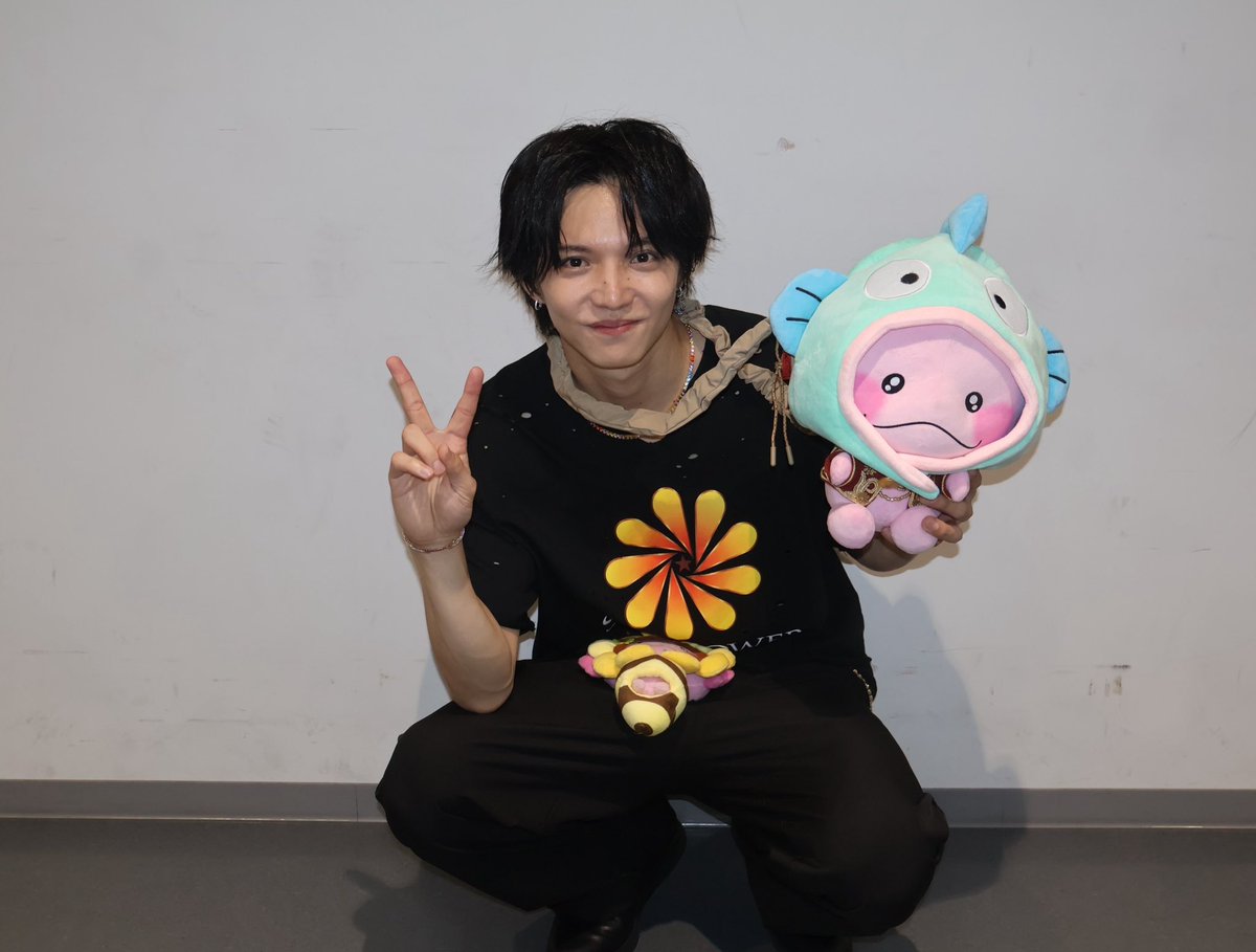 taiki__official's tweet photo. #SUNFLOWER
有明Day-2
いやぁ〜気持ちよかった🥴

FANTAROの皆さんの団結力
とても感動しました🌻

うぱごろうも沢山見つけた👀✨

明日はDayDay.生放送📺
ぜひ見てください🍀 https://t.co/Vyqf4AqXng