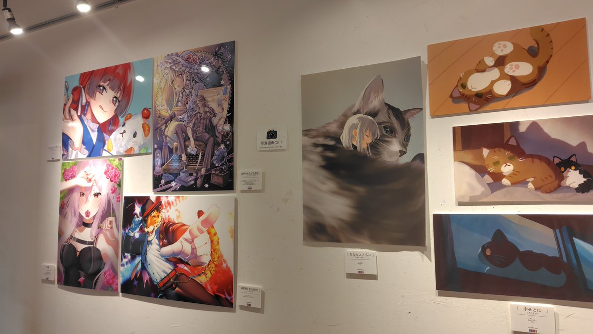 Remkemy's tweet photo. マルヤガーデンズで開催された #ARKK交差展 さんに先日お邪魔してきました！
全面に広がるキャンバスに圧倒されて創作意欲が補給できる空間でした└⁠|⁠∵⁠|⁠┐⁠ｳｫｰ
勿論無印良品コラボも行ってステッカー購入もしましたよ💪 https://t.co/ACWfAoSp80
