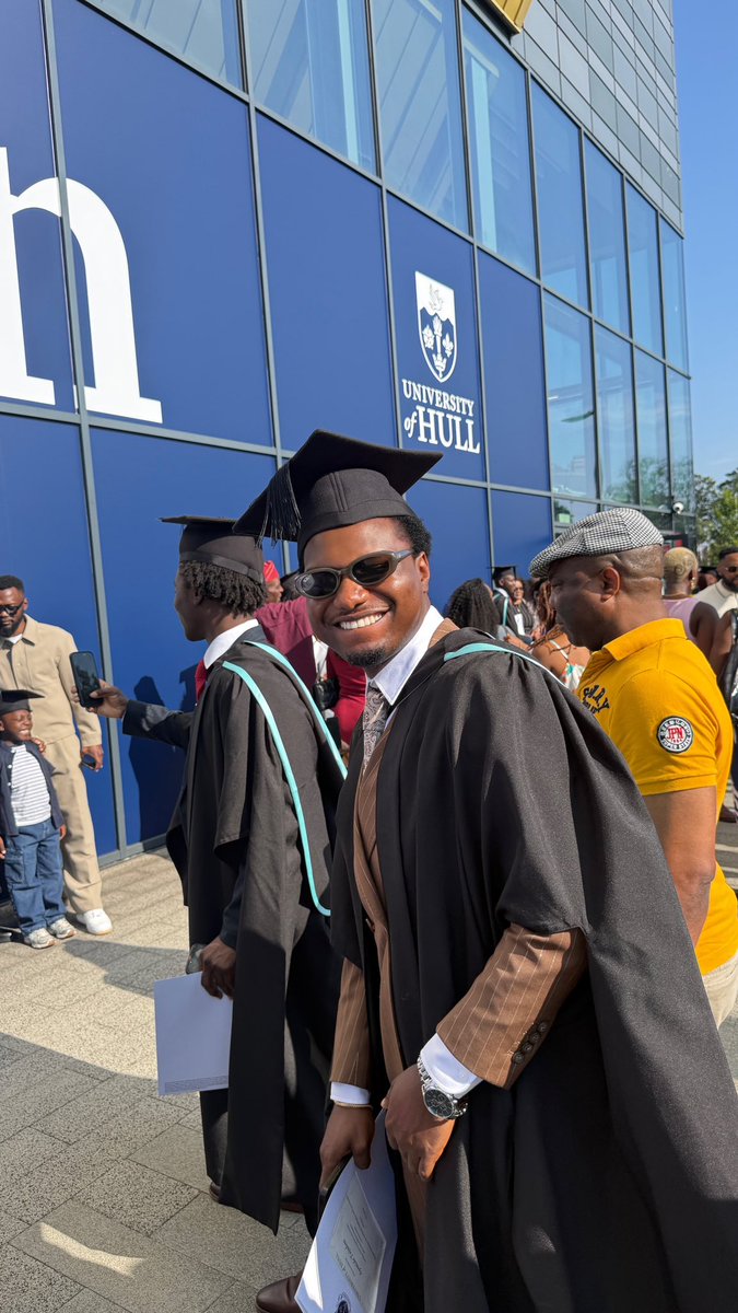 ayomismile's tweet photo. MSc Data Science and Artificial Intelligence. 

Can only be God🎓 https://t.co/DmClDNGJ4r