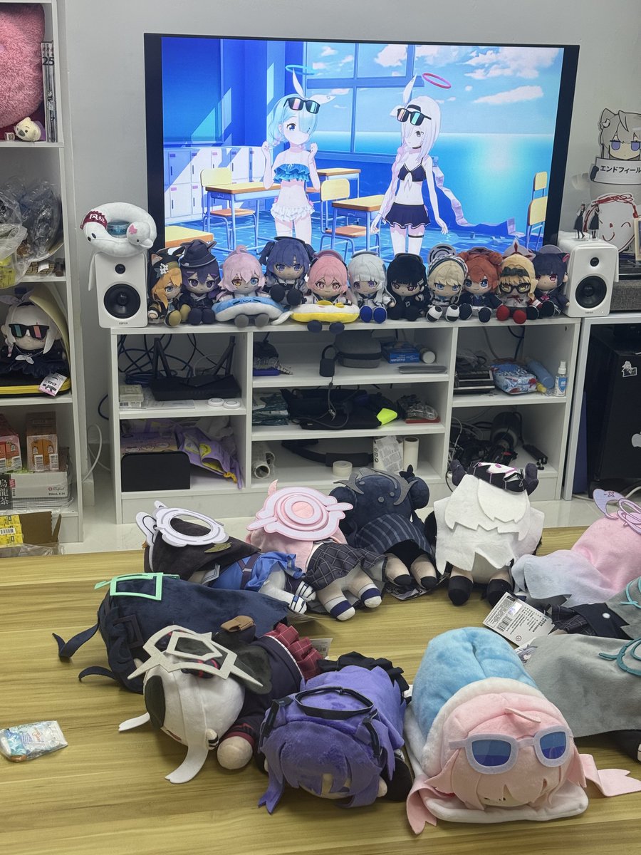billy_hkre's tweet photo. なにこの現場

#ブルアカ 
#ブルアカぬいぬい
#ブルアカらいぶほっとの三段活用SP https://t.co/npkbXRXHwf