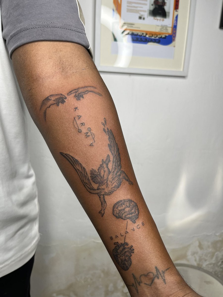 kinginkstudio's tweet photo. King Ink Studio 🧿 King Ink Studio - Book Your Appointment Now (It’s Good To Have Tattoos) 

Contact us now at +94 771766774 (WhatsApp Or Direct) 

Tattoo Artist 👩‍🎨- @avishadissanayaka 

#finelinetattoos #tattoostyle #tattoosketch #tattoosandflash #tattoosandmusclesr https://t.co/3siaxeUuAn