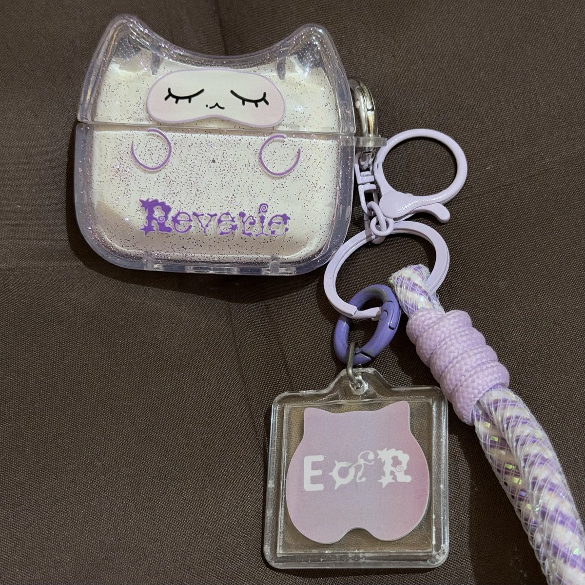 cottonpm04's tweet photo. btwwww kalo ada yg mau stiker muka kkuru ini boleh diclaim sekalian yaa, aku gk jual krn packingnya tanggung, diset biaya cetak aja 🥹 https://t.co/0DXNeI4lL1