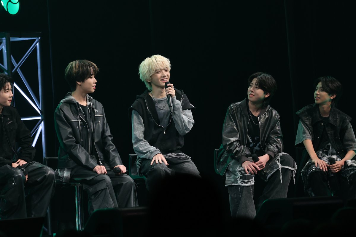 tryangle_bmsg's tweet photo. the TRYANGLE stage still⟁
〜SPECIAL EVENT in Aichi〜

New Phase / Team GREEN
TAICHI, KEI, KAIRI, HAL, KEISHIN, RYOTO

トレトラ番組オリジナルグッズ販売中！
https://t.co/YheWTlK1QC
▼7月31日23:59まで

@bmsg_trainee #BMSGTRAINEE https://t.co/AZrBCzXwVI