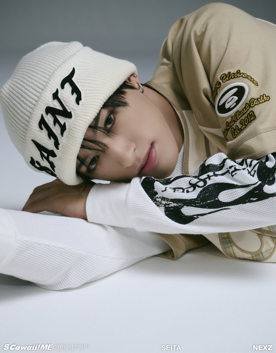 mag_scawaii_men's tweet photo. 📣アザーカット＆インタビューの一部公開‼️ #NEXZ #SEITA📣

Q.モテモテ♡エピソードを教えてください！

妖精にモテているかも？　動物が好きで、この道に進んでいなかったら、獣医師を目指したかったくらい。家ではムーちゃんというチワワとジャックラッセルテリアのミックス犬を飼っていました。でも動物より「虫」にモテるみたいで、特に不思議と蝶が寄ってくるんです。お母さんは「蝶は童話で妖精さんに例えられるから、妖精さんがセイタのことを好きなのかもね」と言っていました。#SEITA

誌面では「自分の好きなところ」についてや「お気に入りのアイテム」など、NEXZの魅力に迫るインタビューにたっぷりお答えいただきました。ぜひチェックしてください☺️
＿＿＿＿＿＿＿＿
好評発売中✨
『S Cawaii! ME 2026 SUMMER』
＜特別版＞【COVER】 #NEXZ
＿＿＿＿＿＿＿＿＿＿
✅インフォスクエア
特典A「フォトカード」
下記URLから＜特別版＞をお求めいただくと、#NEXZ の購入者特典を7種類からランダムで１枚差し上げます🎁
＜特別版＞ https://t.co/uICEqiu1aD
⭐️Overseas shipping available.
⭐️해외 배송 가능
⭐️供海外配送服务
⭐️海外通販🆗

✅タワーレコード 渋谷＆タワーレコードオンライン
特典B「証明写真」
下記URLから＜特別版＞をお求めいただくと、#NEXZ の購入者特典を１枚差し上げます🎁
＜特別版＞https://t.co/U3DpE3TmyB
＿＿＿＿＿＿＿＿＿＿
本の詳細はこちら👇
https://t.co/aqEUzPnJix
＿＿＿＿＿＿＿＿＿＿
@NEXZ_official
#TOMOYA
#YU
#HARU
#SOGEON
#SEITA
#HYUI
#YUKI