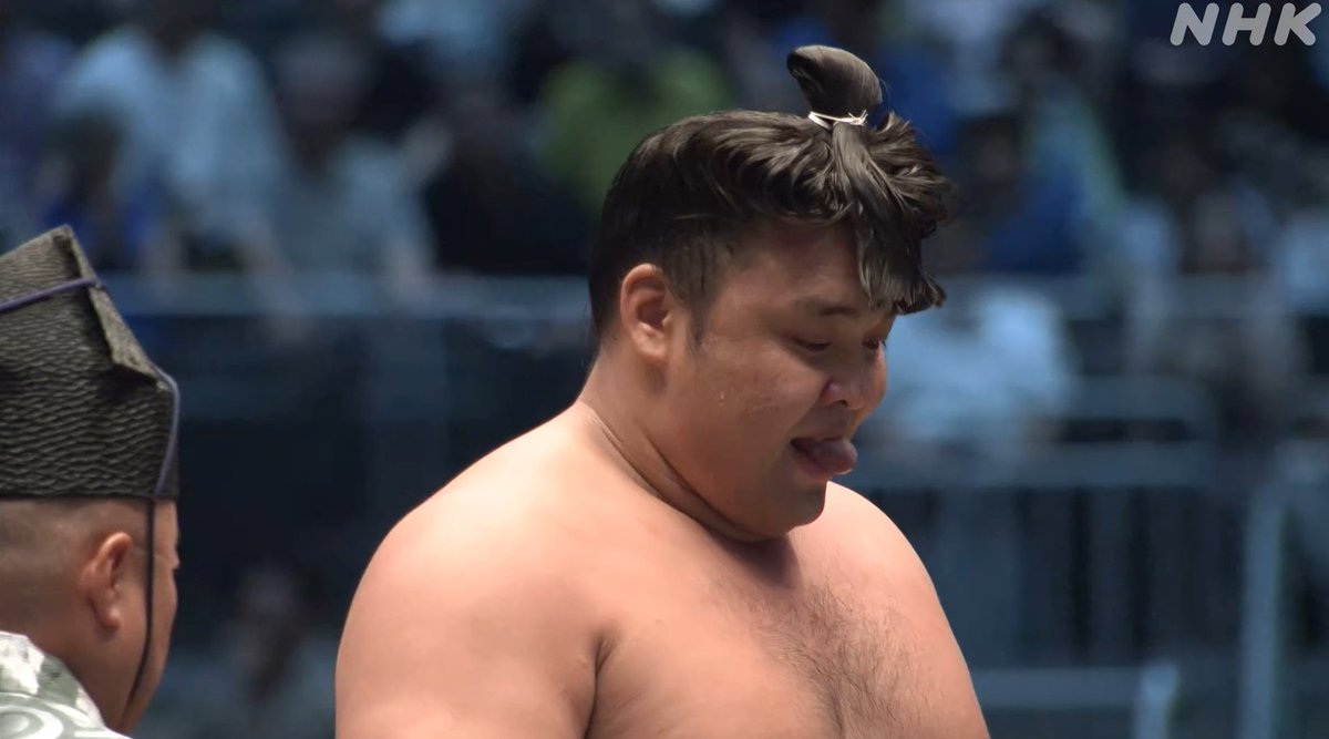 NhkSumo's tweet photo. #名古屋場所 優勝は #安青錦🏆

優勝決定巴戦で #熱海富士 #霧島 を破り３回目の優勝！

🎤「ケガをしても自分は
ここで終わる人間じゃないという思いが強かった」

決定戦は
熱海富士戦↓
https://t.co/Ku6helLs3D

霧島戦↓
https://t.co/vSkJAwpSt3

インタビューは↓
https://t.co/BtWLGkuPRy https://t.co/OYSTdGBZvR