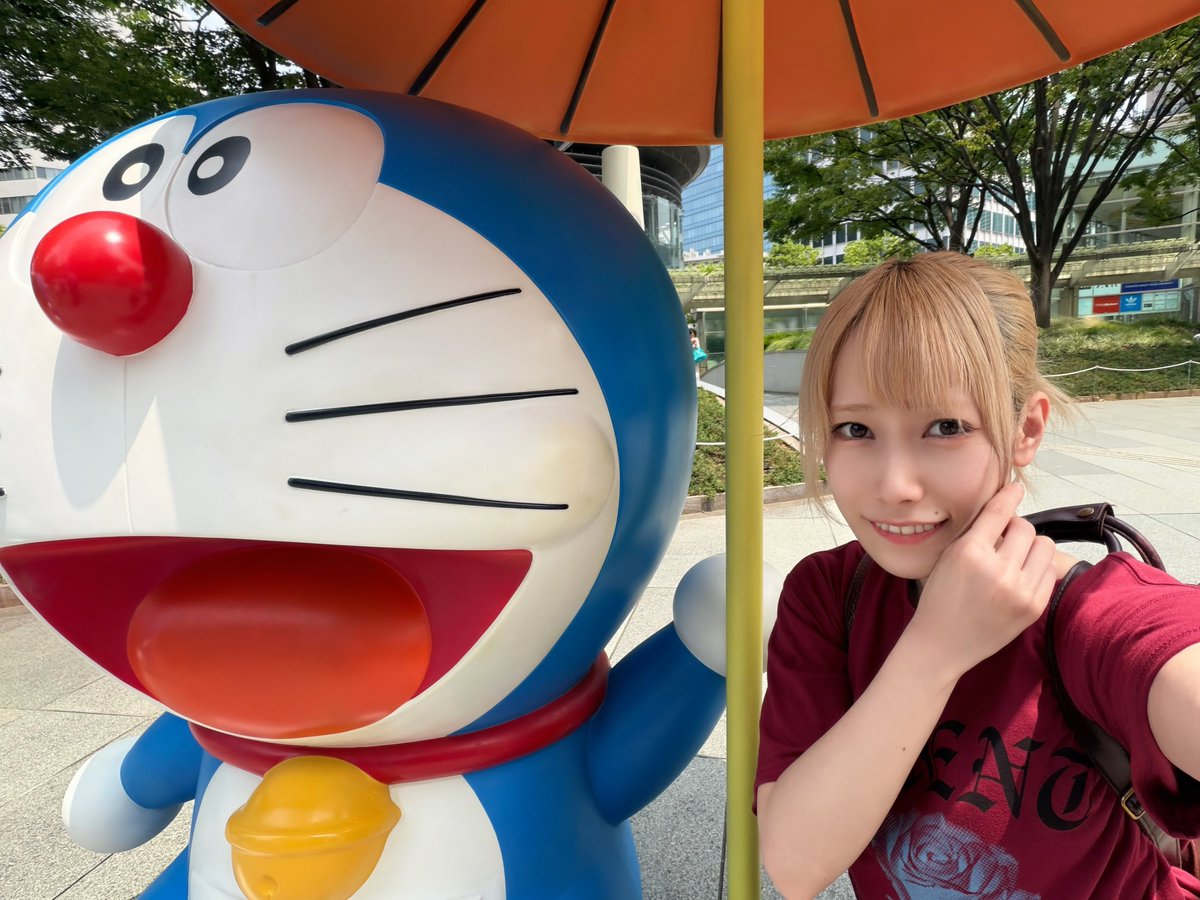 sasakirico's tweet photo. ドラえもんが傘をさしてくれました https://t.co/KnYUaLA3Wd