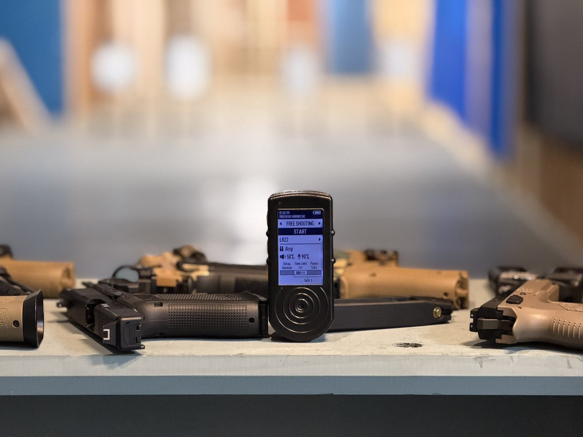 TRAILARMS's tweet photo. Shooters Global「SG TIMER 2」 

これ一つあれば充分😏

#SGTimer
#ShootersGlobal
#shooting
#airsoft https://t.co/wGTFlvpvD2