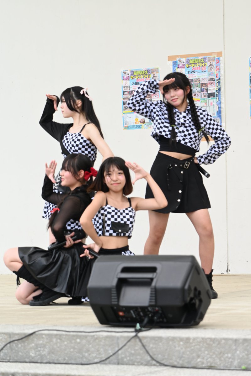 kamachan9's tweet photo. 2026/7/25
矢吹駅まえサーキットライブ2026
中町ポケットパーク

Ultra Addictさん
急遽の４人態勢でやりきったところに鳥肌が立った https://t.co/t1W6g6De85