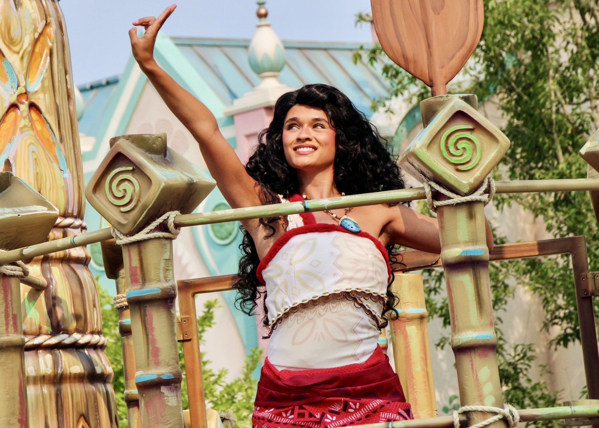 CharactersPBlog's tweet photo. Join Tiana, Moana, Raya and Rapunzel on their new adventure during the Disney Princess Cavalcade  at Disney Adventure World. Daily along Adventure Way at Disneyland Paris. 🌸🐸🐉🌀

#DisneyPrincess #DisneyPrincessCavalcade #DisneylandParis #DisneyAdventureWorld #DisneyParks https://t.co/5iIdwT7EPa