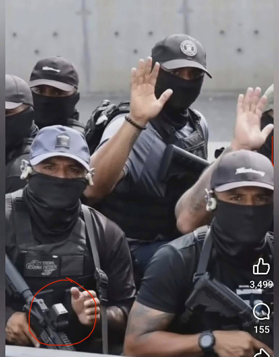 ____amirul____'s tweet photo. @Rvalfrian @goonstac rupa eotech EXPS2 tak cukup sifat 🤣 https://t.co/7U54ZEv3HA