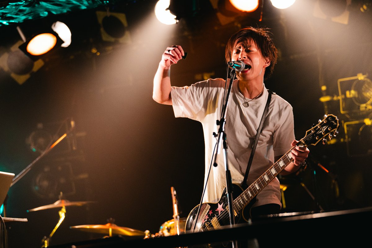 annecorh's tweet photo. 【第47回公演Live写真!!!③】

2026年初Live！！
『7/20(月/祝)@京都MOJO』

1. Mix Juice
2. アフタークラウド
3. PAIN (※5th MV)
4. Awakening Kiss (※7th MV)
5. Psychedelic
6. CHAOS MARCH (※1st MV)

Photography by D.(@Ddddaigo2005 )
#annecorh 
#あんこう 
#ライブ写真 
#邦ロック https://t.co/oBDCG5giwP