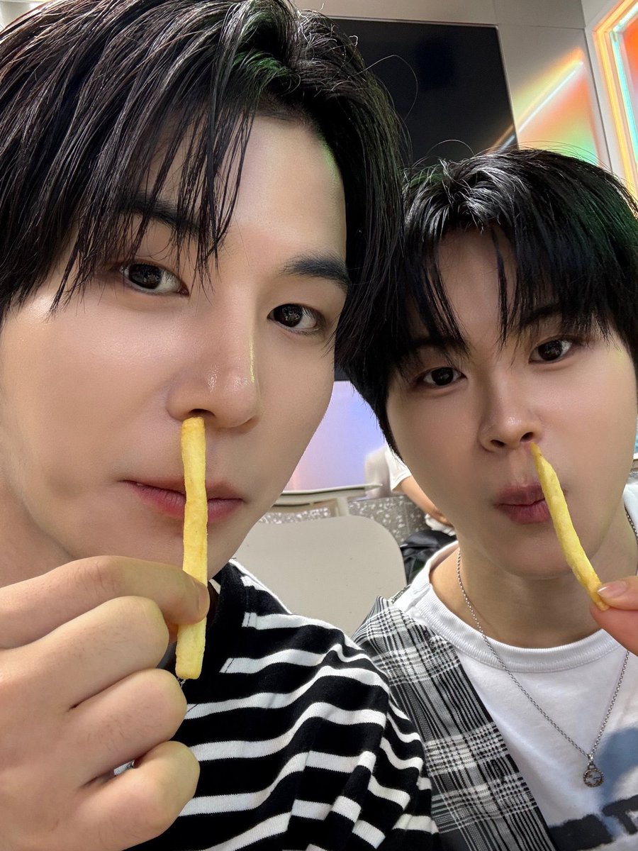 zmsgzfff's tweet photo. ㅋㅋㅋㅋㅋㅋㅋㅋㅋ쫄귀탱자식들 https://t.co/qO0eNw7VKR