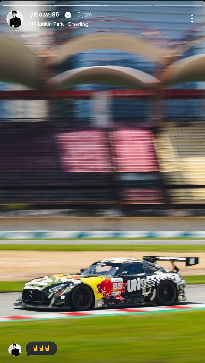 Yindahlin's tweet photo. IG update 
lagi demen ma Linkin Park keknya😁
#WangYibo #85racing https://t.co/TVB4VgBbsQ