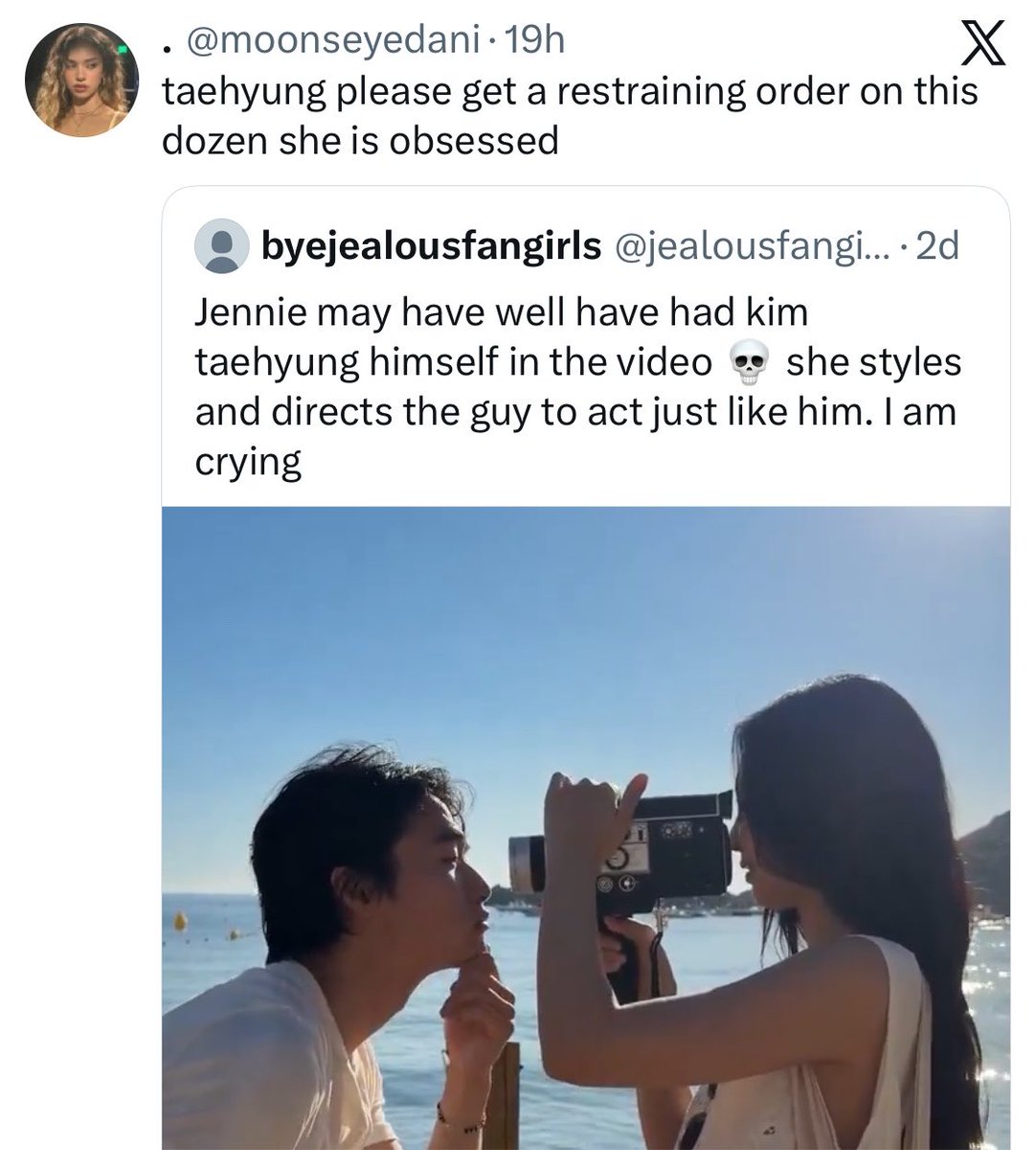 uzer0016's tweet photo. so which one of them is right? 🤣 https://t.co/nWeKk3dxI7