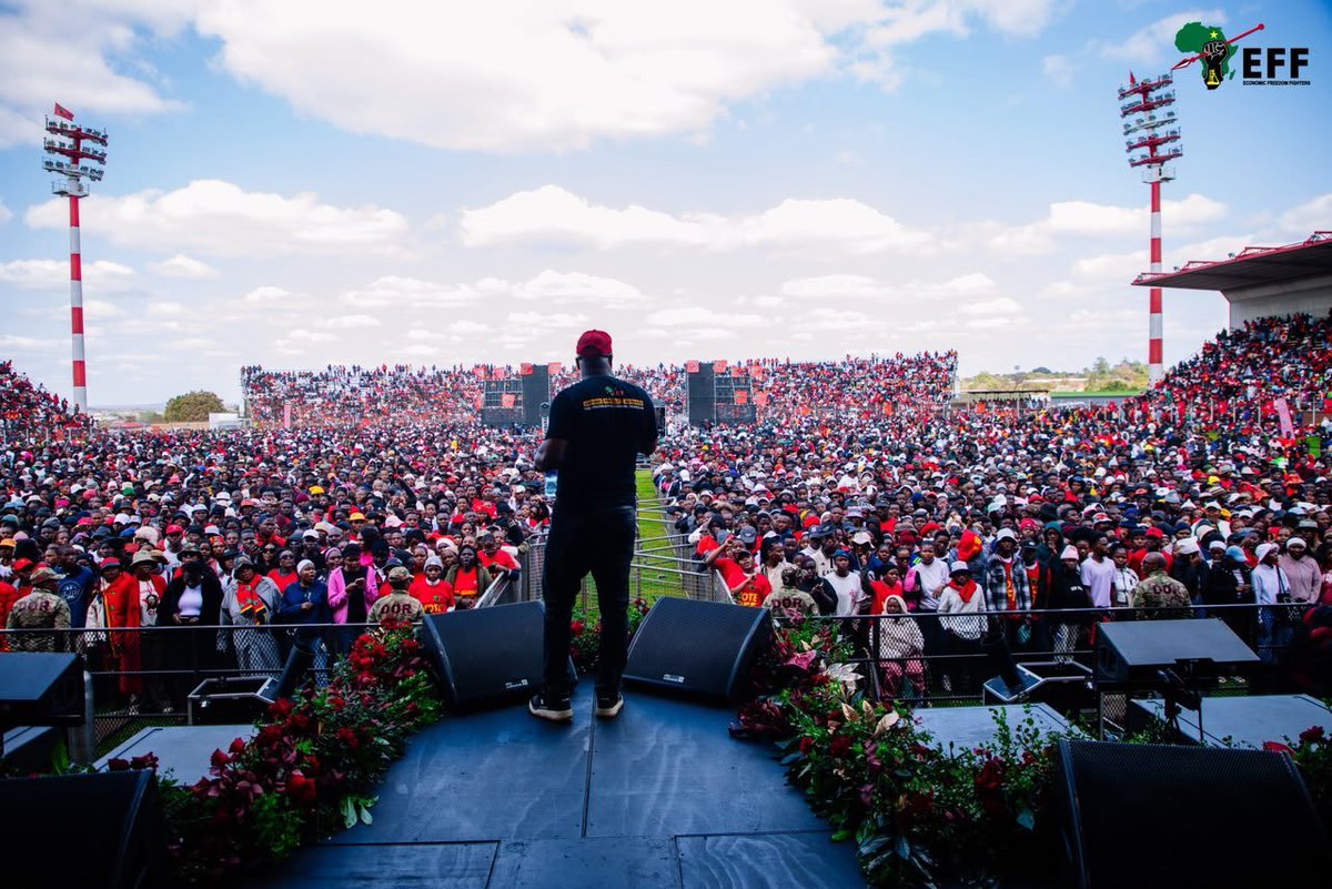 _Masedo_'s tweet photo. 4th November will prove to us if Floyd and his cohort did vote for the EFF or not in 2024π©π©π©
TΕ‘hipu e rile ke lebelo, mohlaba wa re ke nabileπ₯π₯π₯
#VoteForEFF https://t.co/TqCTubvQbv