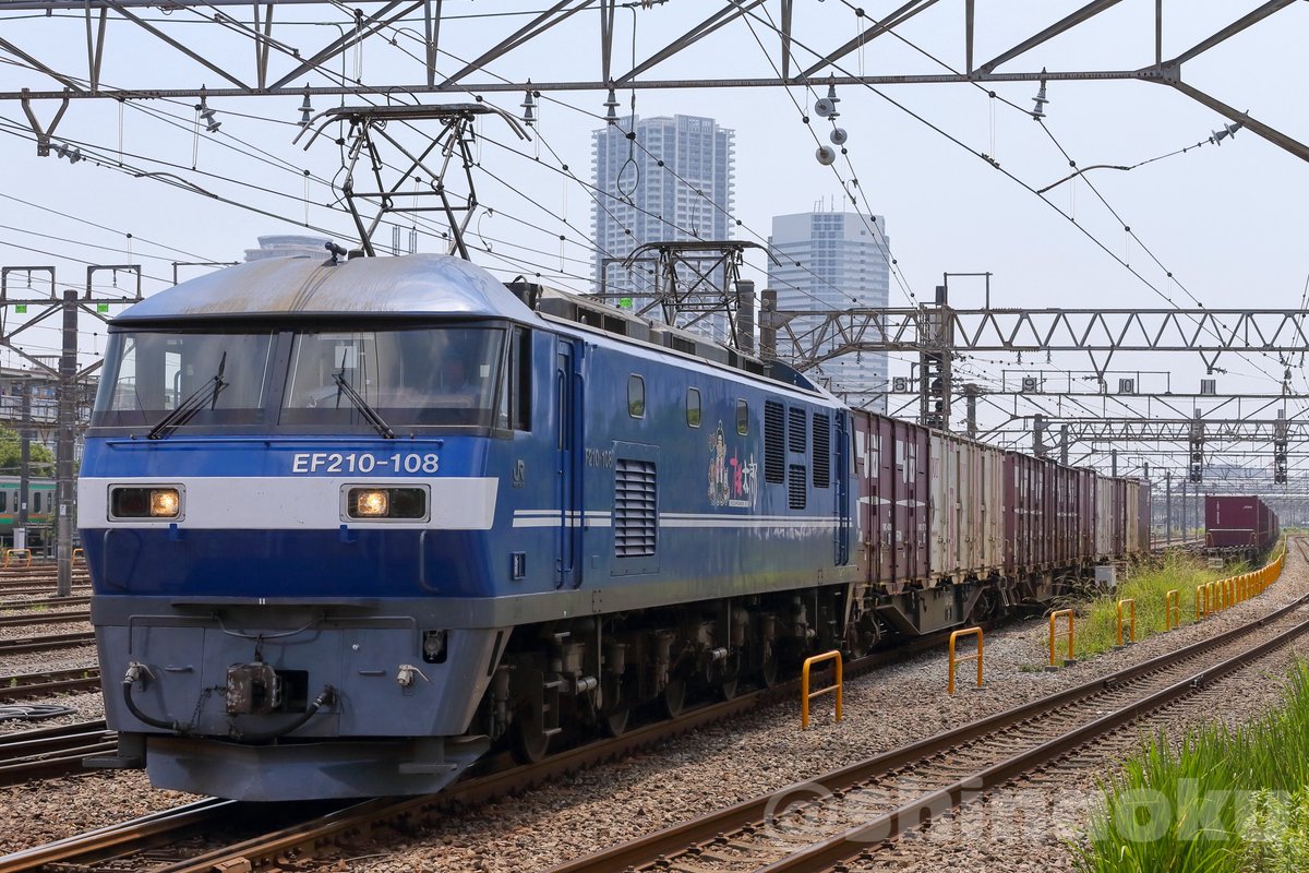 ShinaOku's tweet photo. 7/25
①75レ EH200 7（代走）+コキ
②75レ EF210 108+コキ https://t.co/7v5Lfpvr6f