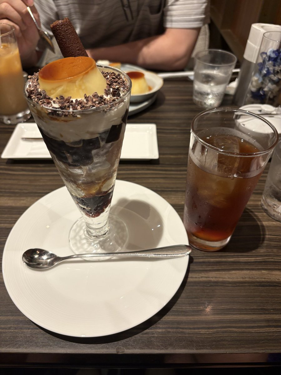 Alto0174's tweet photo. 3件目「Morozoff」
ちょっと休憩 https://t.co/XqLeqDwatl