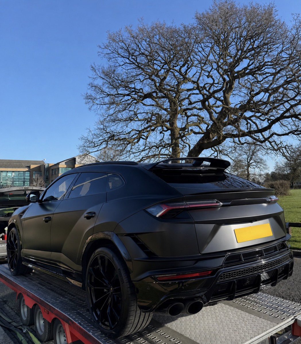 SmanSports's tweet photo. Started the year with one goal  to get myself a new car. Now I’m standing here with it, and it still doesn’t feel real. Absolutely stoked and so grateful for the journey, and a massive shout out to @FreyBennet for helping make it happen. Best part? It’s all paid off. ☺️🚗 https://t.co/mdxSO84Zsu