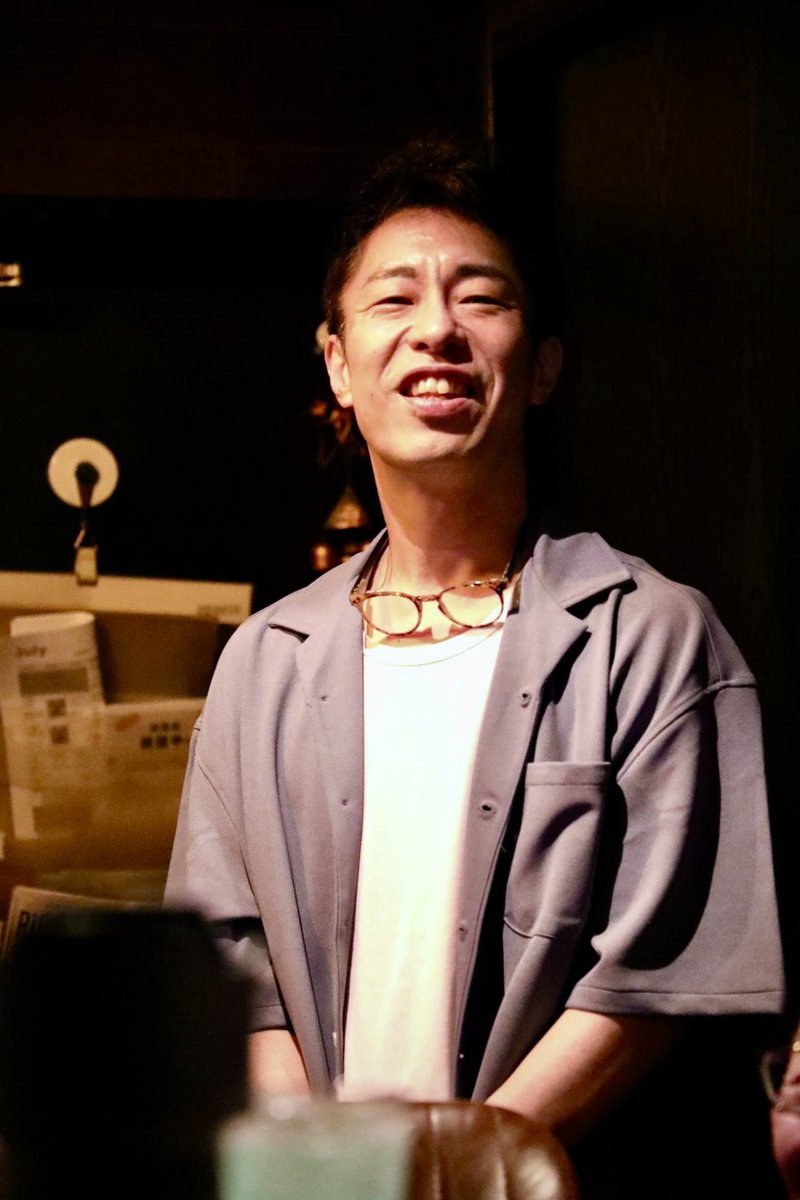 cha_bee_'s tweet photo. 鹿島亭其の伍　
ゲストはWAKUでもお馴染み佐野貴之さん
先輩リスペクトの後輩方の中で、鹿島さんに唯一タメ口で最高な返しからのぐっとくる一人芝居
紹介MCからのお二人の演目から、TARAKOさんを感じれる温かくて楽しいひととき💕
ありがとうございました！
#鹿島亭 #鹿島良太 #佐野貴之　#浦安seagull https://t.co/6TePX7oVqU