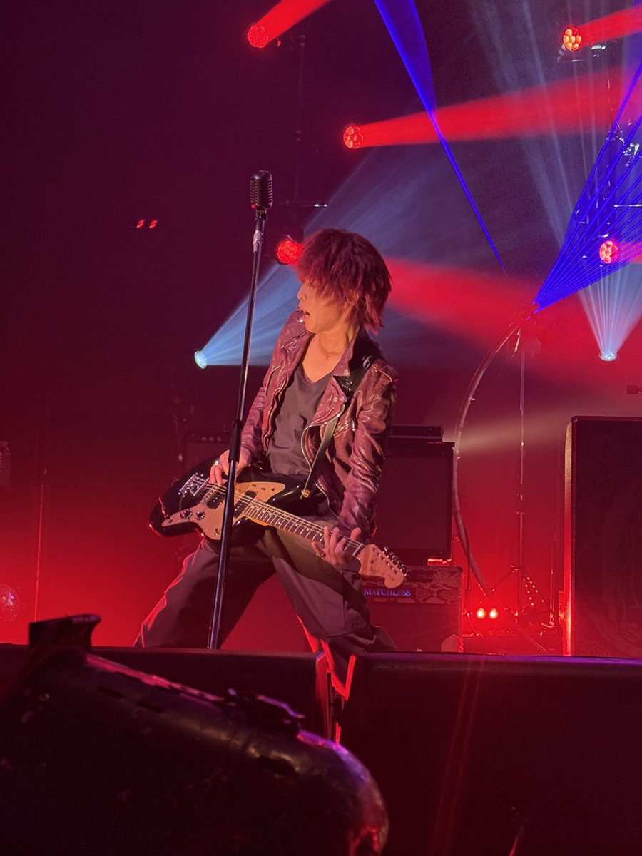 apple_musicrock's tweet photo. 7.26 松戸 赤髪のINORAN
(画角が同じすぎる)
#LUNAPIC https://t.co/yNaIMkQcme