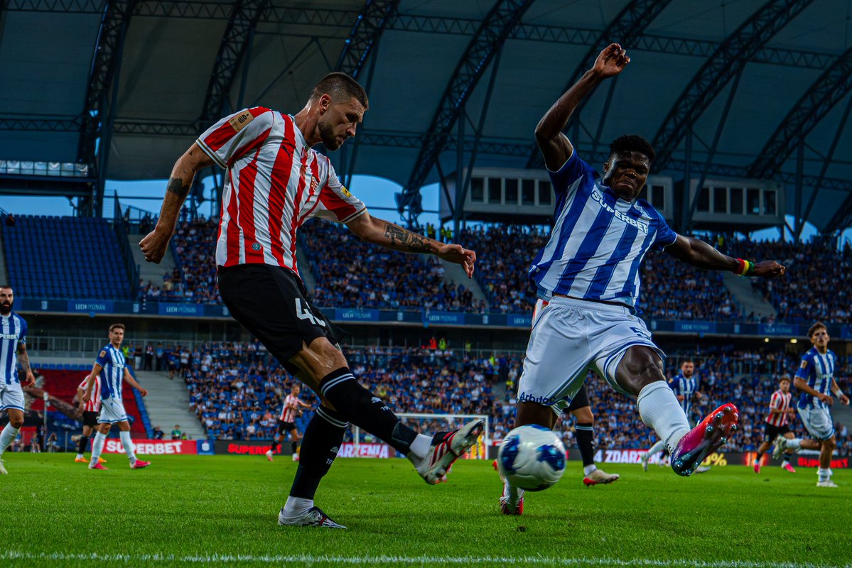 TrybunaFoto's tweet photo. MATCH DAY 📸

Lech Poznań vs Cracovia [0:0]

📅 25.07.2026 | 📍 Poznań 

📷 Pełna galeria zdjęć dostępna na https://t.co/WSlfJC6JMu

#trybunafoto #matchday #cracovia #lechpoznan #ekstraklasa https://t.co/rulS8sfKd5