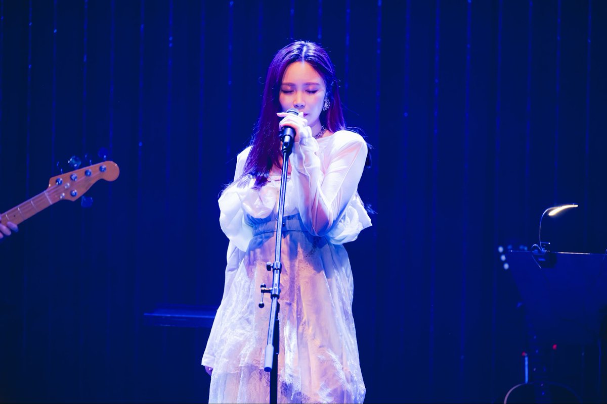 rei__official_'s tweet photo. 約2年ぶりのBillboardツアー、
10公演無事、終えました😌🫧

最高すぎるバンドメンバーやスタッフの皆様
そして足を運んでくださるファンの皆様に支えられ、
完成したステージです！

とても幸せな夏の思い出😌🫶🏻

またライブ出来るよう、
更に頑張り続けます✨

ありがとうございました🫶🏻
次はファンミーティングツアー🙇‍♀️
アコースティックライブ、是非来てください🫶🏻