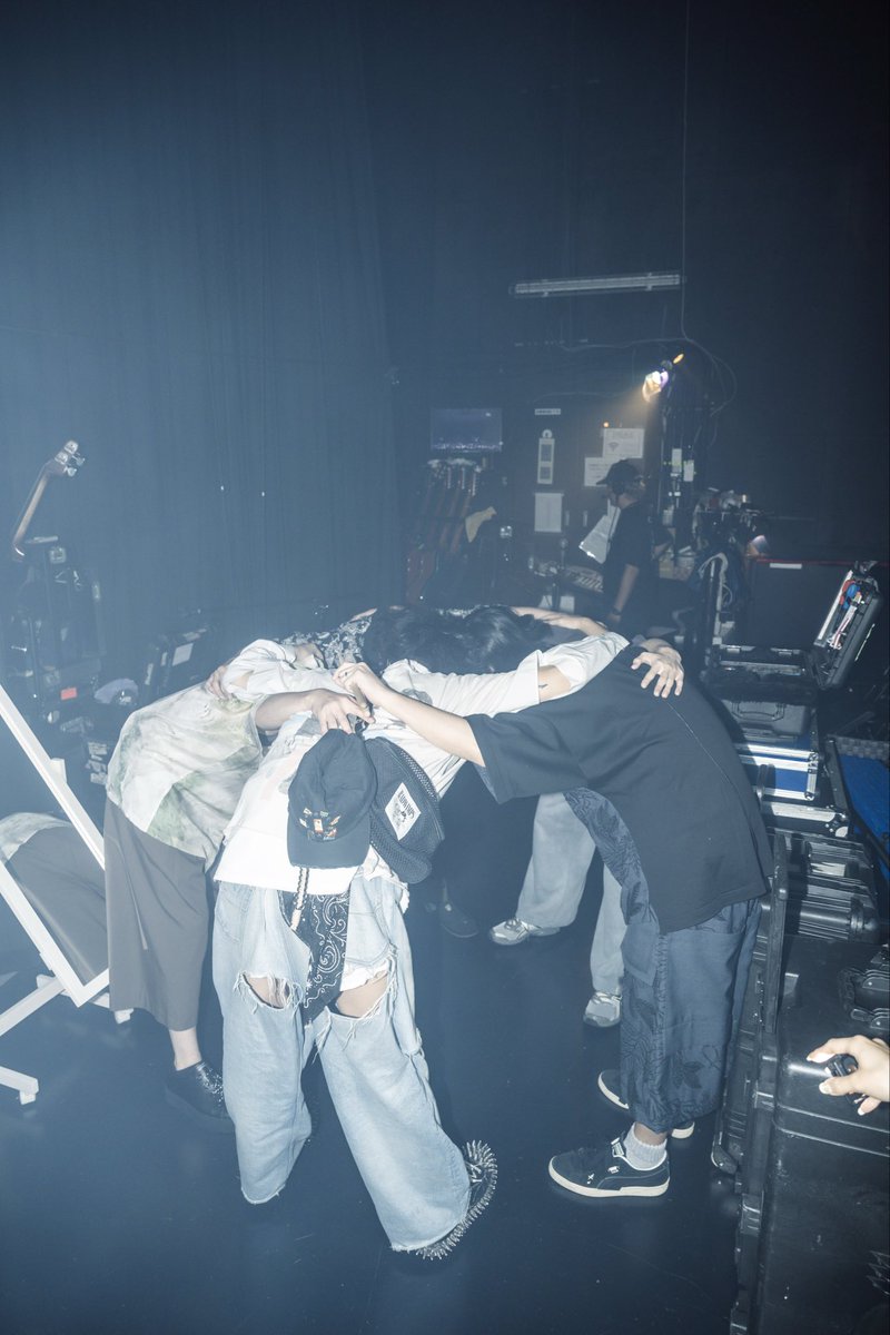 ElVaila's tweet photo. RADWIMPS
Official Fan Club Tour 2026
"ユーリンチー"

ずっと楽しみにしてたツアー
名古屋2Daysからスタートしました！
こんな楽しい時間がまだまだ続くことが嬉しくて仕方ないです！

ありがとうございました🤝
次は福岡よろしくお願いします！

📷@takeshiyao 

#ユーリンチーツアー
#RADWIMPS https://t.co/pOi3KKM2Fv