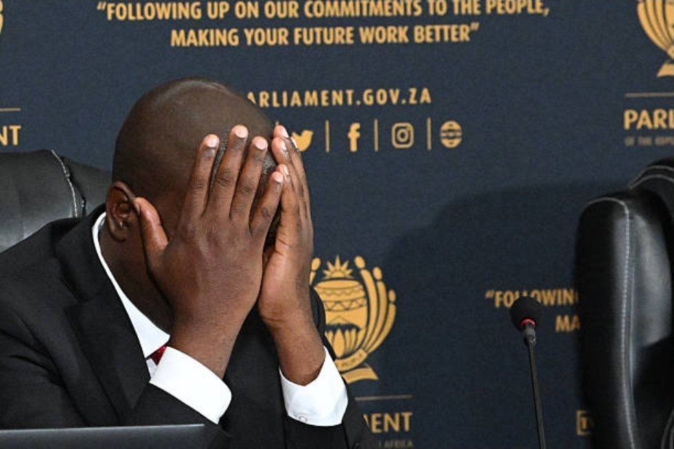 MediaZaban865's tweet photo. I can only imagine the face of the Chair of #AdHocCommittee, Mr Soviet Lekganyane MP, when #Andrea Johnson casually admitted she hadn't prepared nearly as much for her appearance at Adhoc as she did for the #MadlangaCommission. 😅

Remember, even Mchunu told #WitnessE to focus on preparing for Madlanga the Commissioners analyse matters through the law, whereas the AdHoc is about "politricking."

Maye! 🤭