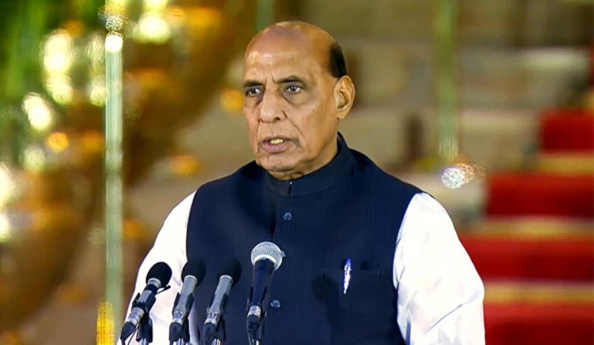 beatsinbrief's tweet photo. 🚨 JUST IN: 🇮🇳 India now manufactures around 65% of its defence equipment domestically, Defence Minister Rajnath Singh says.

He cited several indigenous defence platforms as examples of this progress, including:

• Akashteer air defence control system
• Next-generation Akash missile
• INS Vikrant aircraft carrier
• Tejas light combat aircraft
• Prachand light combat helicopter
• Dhruv advanced light helicopter
• Arjun main battle tank
• Pinaka multi-barrel rocket launcher
• Astra air-to-air missile
• Indigenous drones and counter-drone systems
