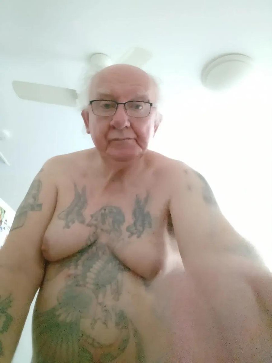 bigboyrod57's tweet photo. @MiguelJone43704 Ok.      Me to.      ........I love to find a cock taking male partner in life,      like these photos........ https://t.co/vW9gA5c3gI