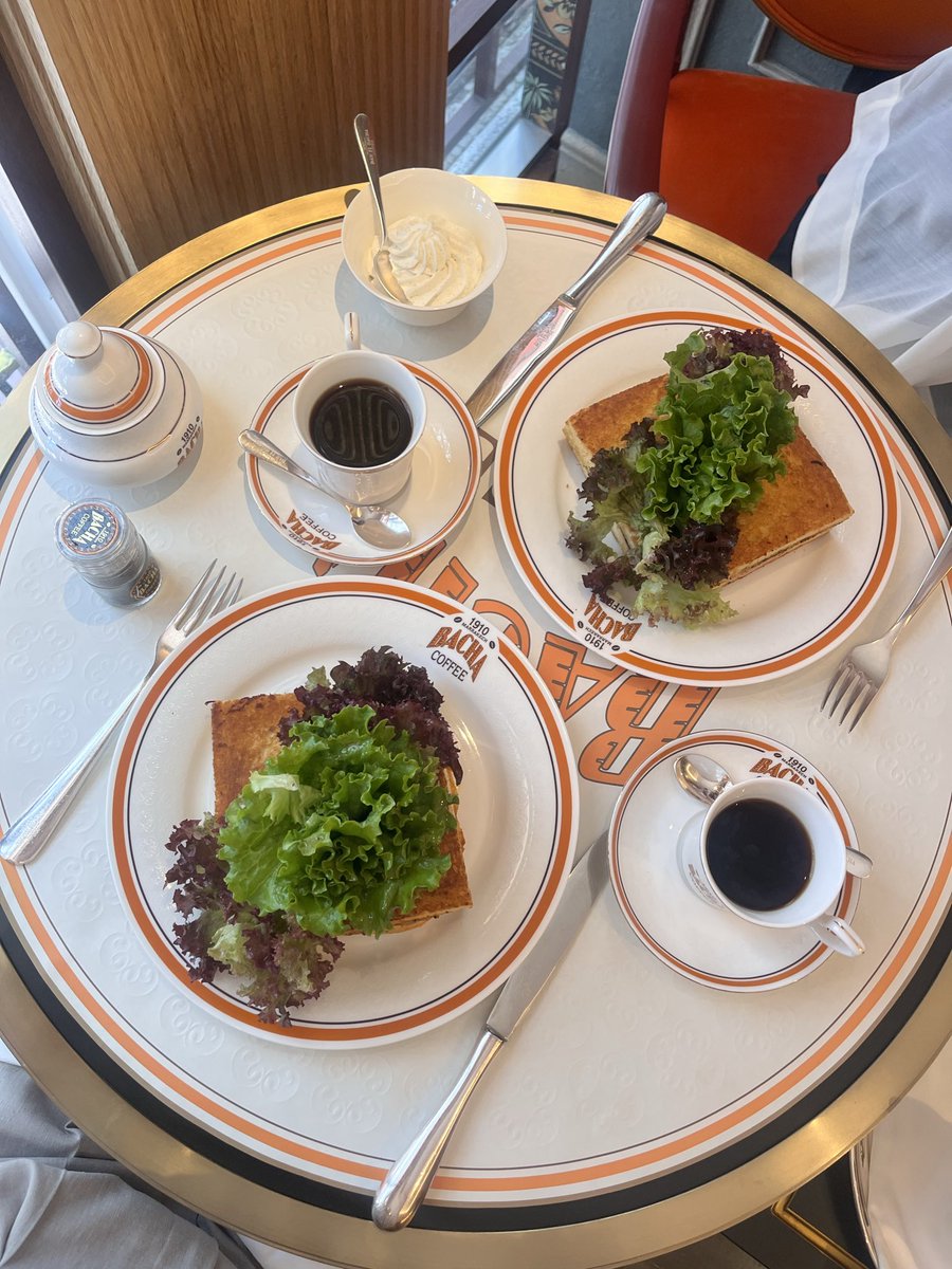 moetshandon's tweet photo. 📍BACHA COFFEE
100種類もあるコーヒとクロワッサン。美味しいサンドイッチとスイーツ🫧
モロッコの老舗カフェで貴族になった気分を楽しんだ日曜の午後🫶 https://t.co/K9cviT9LqD