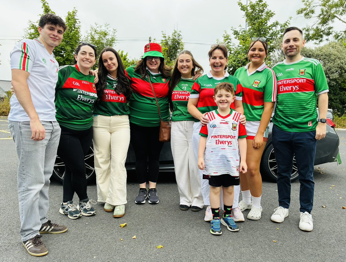 MAYOMADnotblog1's tweet photo. @officialgaa @MayoGAA #fanwall #inthistogether #seaofgreenandred #andysera #mayogaa πβ€οΈπ€πͺπ» off to HQ AI 2026 https://t.co/kfGmWDB1sC