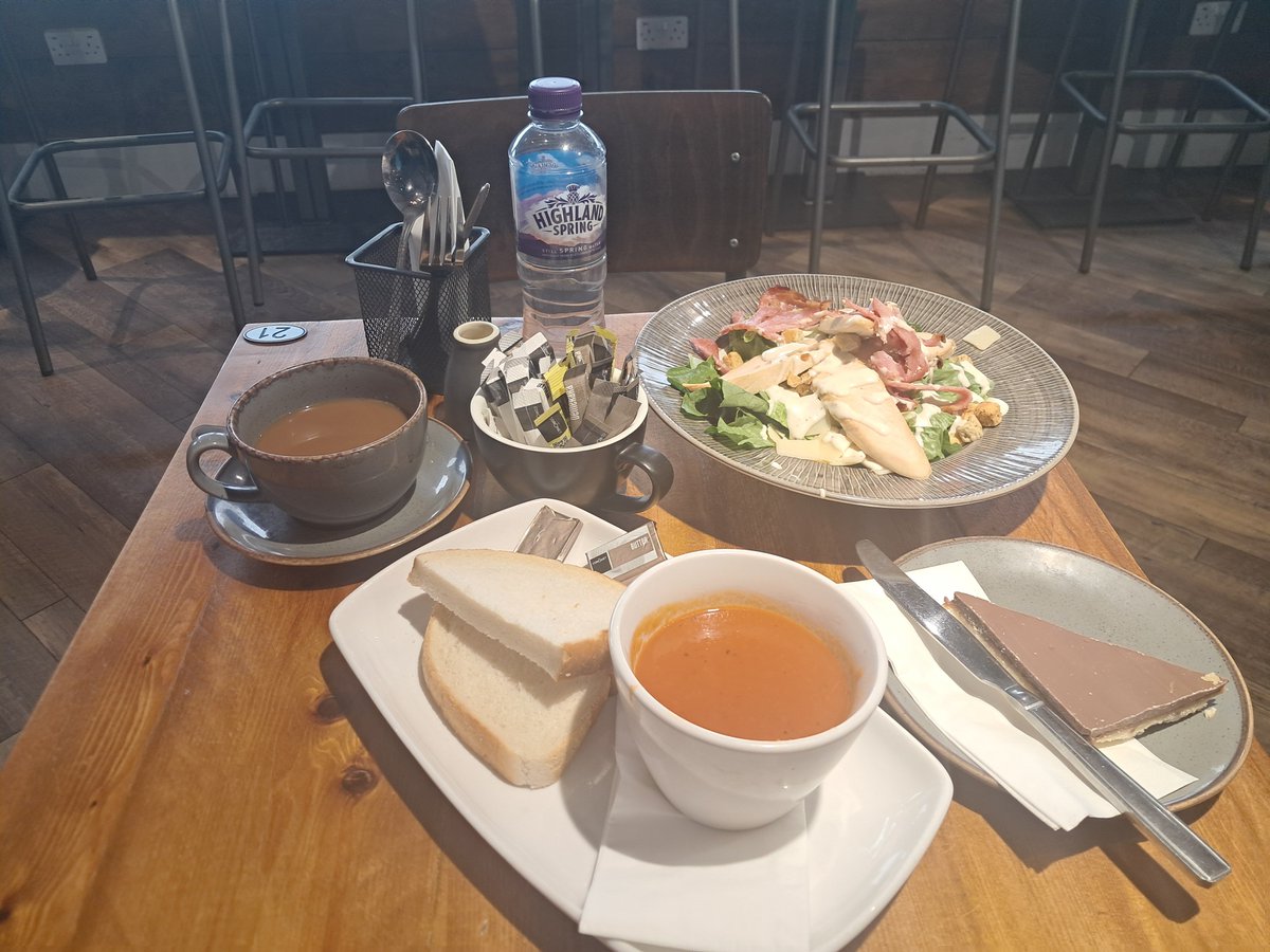 CB_cycles's tweet photo. Another statement put up on Facebook. I'm afraid I'm going to have to admit defeat, while the bike is fixed the body is broken and the only way I'll get there on time now is to get a train #cycling #LEJOG #badweather #closedroads #ukcyclechat https://t.co/hoEpolAVKl