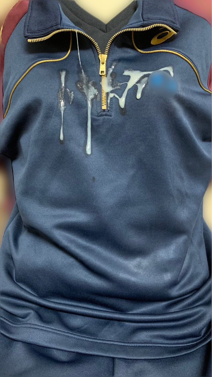 R22bkk2222's tweet photo. YSN高校のジャージにぶっかけ♪
＃服ぶっかけ
#ジャージぶっかけ https://t.co/c5NkINxlPe
