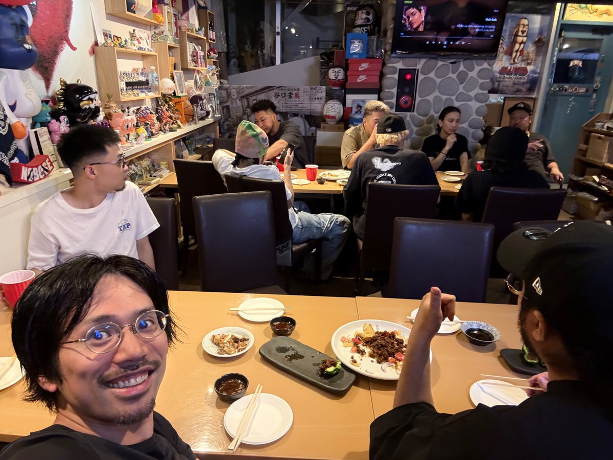 KZ_THR's tweet photo. 福岡！過去最高でした。
もう踊って、笑って、感極まって、
梅田の全部が詰まってた。

みんなのおかげや。
ありがとうー！

そして、打ち上げるでー！！嬉 https://t.co/92shXTvmY7