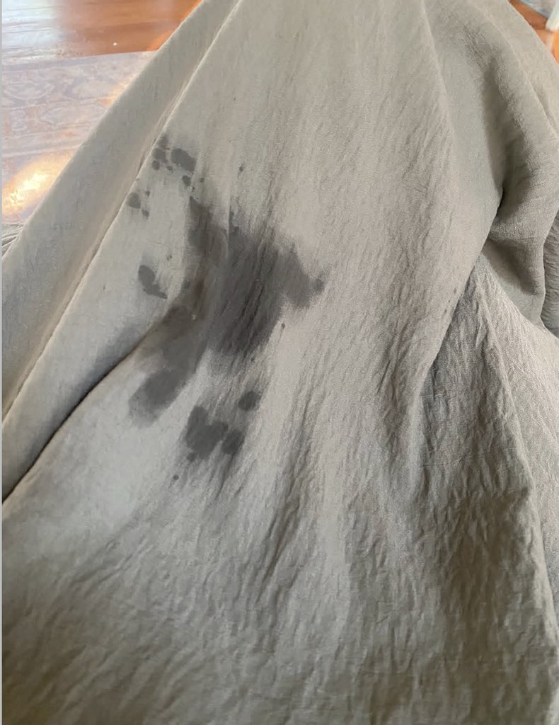 foxylaineymare's tweet photo. My cup was full so I spilled it https://t.co/MyI0SwjkNk