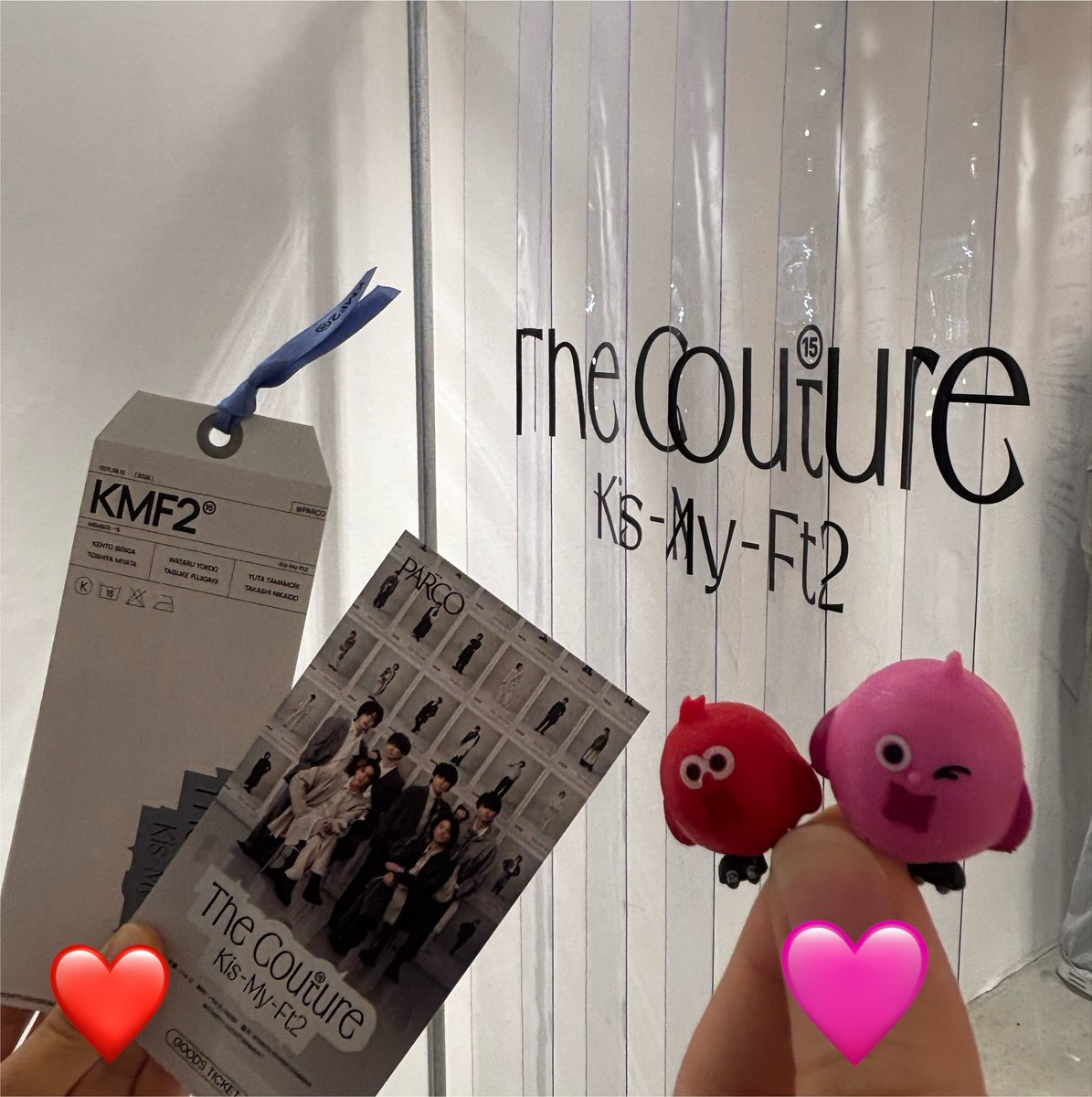 kf_moe's tweet photo. 衣装展行ってきた！しっかり7人でした🛼からのゲーセン行ってガチャ回して、キーホルダー交換できて充実したオタ活DAYでした✨ https://t.co/W0U6FQdj9R