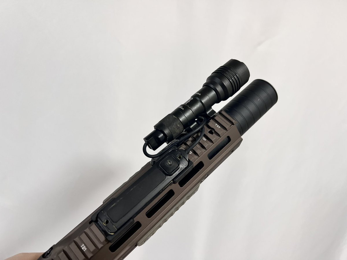 MILSPEC_MOJYO's tweet photo. Streamlight Protac Rail1を14kぐらいで放出しようかなと思ってますが欲しい方おりますか？ https://t.co/qfFavZKLdL