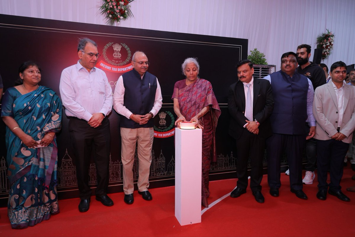IncomeTaxMum's tweet photo. Hon’ble Union Minister of Finance & Corporate Affairs, Smt. Nirmala Sitharaman inaugurated Aayakar Sindhu, the new iconic office building of the Income Tax Department, at Nariman Point, Mumbai. Overlooking the Arabian Sea at Nariman Point, the majestic building is the new addition to the infrastructure of the Income Tax Departments. It was inaugurated and dedicated to the nation by the Hon’ble Finance Minister in the august presence of Shri Ravi Agrawal, Chairman, CBDT; Shri Pankaj Mishra, Member (Administration), CBDT; Shri Alok Kumar, Pr. Chief Commissioner of Income Tax, Mumbai, and other dignitaries.

Congratulating the Income Tax Department on this landmark occasion, the Hon’ble Finance Minister observed that Aayakar Sindhu stands as a symbol of modern, efficient and taxpayer-centric administration, reflecting the Department’s unwavering commitment to excellence in public service and nation-building.

@IncomeTaxIndia @nsitharamanoffc @FinMinIndia @officeofPCM @PIB_India @PIBMumbai