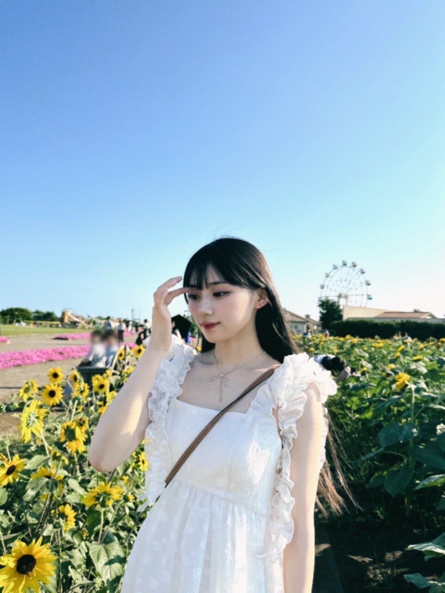 mymen46's tweet photo. 乃木坂の子達が着てる服を載せてくれてる方の投稿見ていつもさくたんってお洒落だなって思う💭 乃木坂配信中でもsnidelでお買い物してて2枚目の服実際にお店に見に行ったんだけど、凄く可愛かった💞  乃木坂ってみんな可愛いけど、憧れのメンバーの1人 ⋆˙⟡ https://t.co/LSJgRcrtAA