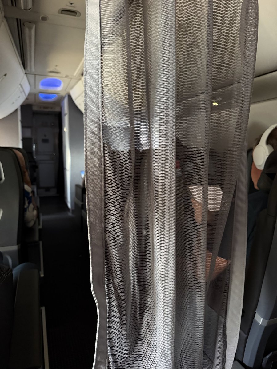 penskefile's tweet photo. This curtain has all the authority of a ‘Keep Off the Grass’ sign. Sincerely, a guy who just used the first-class bathroom https://t.co/QvLko0GuPB