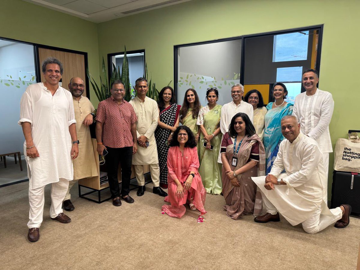 hitobs's tweet photo. A big day for Plaksha yesterday. 2nd convocation. Launch of the 1 year Masters in AI and ML. Inauguration of the Harish and Bina Shah School of AI and CS. https://t.co/AphtVGUM97