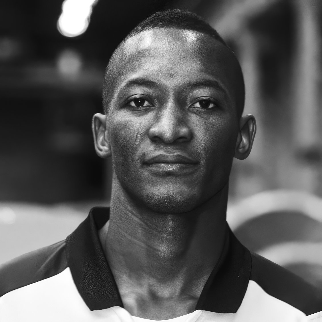 FCSM_officiel's tweet photo. 🕊️ Le FC Sochaux-Montbéliard a appris avec une profonde tristesse le décès de son ancien joueur Kalilou Traoré, à l'âge de 38 ans.

International malien, il avait porté les couleurs du FCSM de 2012 à 2014, disputant 11 matches de Ligue 1 sous le maillot jaune et bleu.

🖤 Le club adresse ses plus sincères condoléances à sa famille et à ses proches.