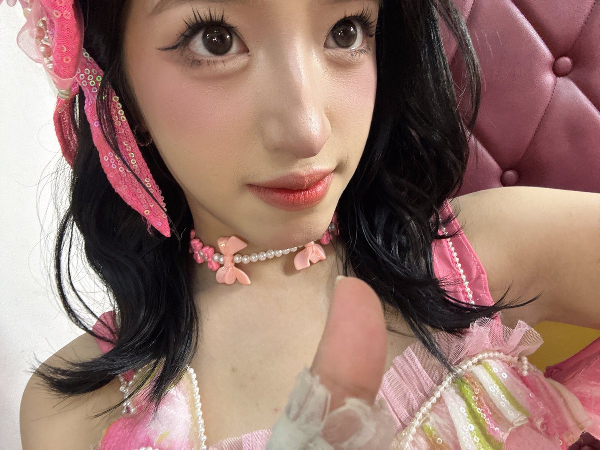 Danella_JKT48's tweet photo. terima kasih banyak twt nyaa!! <3 #WimbleDen โจ๐ฉท๐ https://t.co/qABjwvOLHc