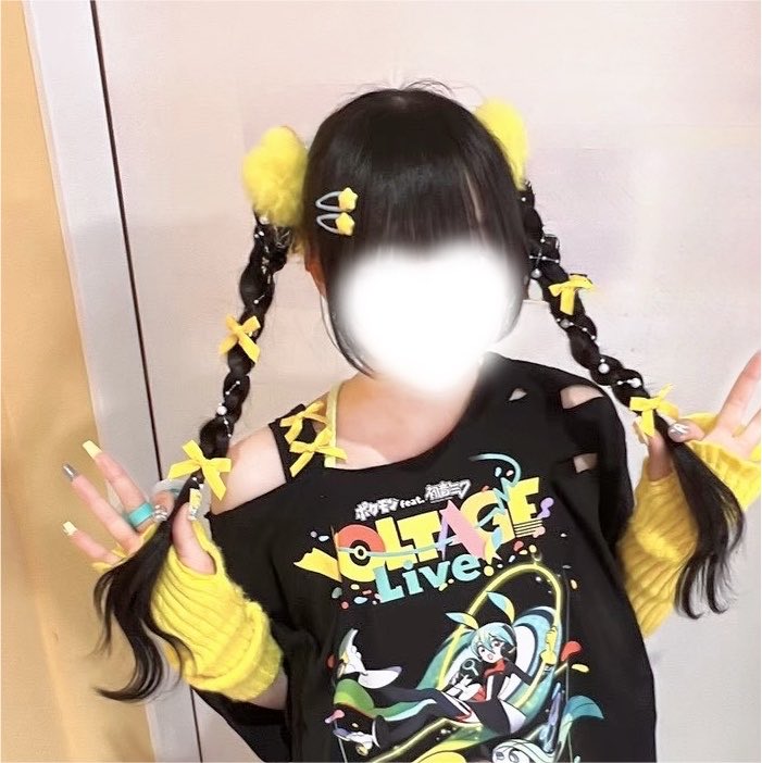 073team__'s tweet photo. ポケミクかわいいヘアメとかわいい服のアレンジとかわいいネイル出来て最高だった(>ᴗ<)⭐️ https://t.co/f1U3c1PbZV