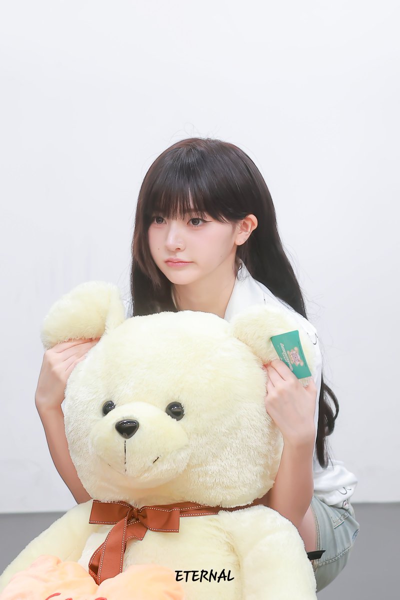 Eternal_0108's tweet photo. 260724 HQ

#tripleS #트리플에스 #Yeonji #곽연지 https://t.co/Zn1bOdZfJP
