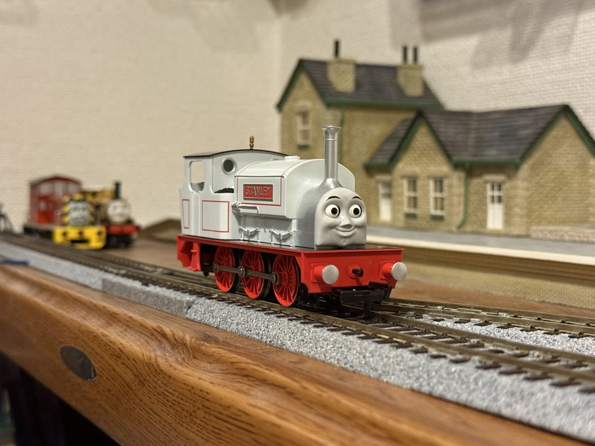 NWR_d27's tweet photo. バックマンのスタンリーが入線しました https://t.co/w5vCpD7pO6