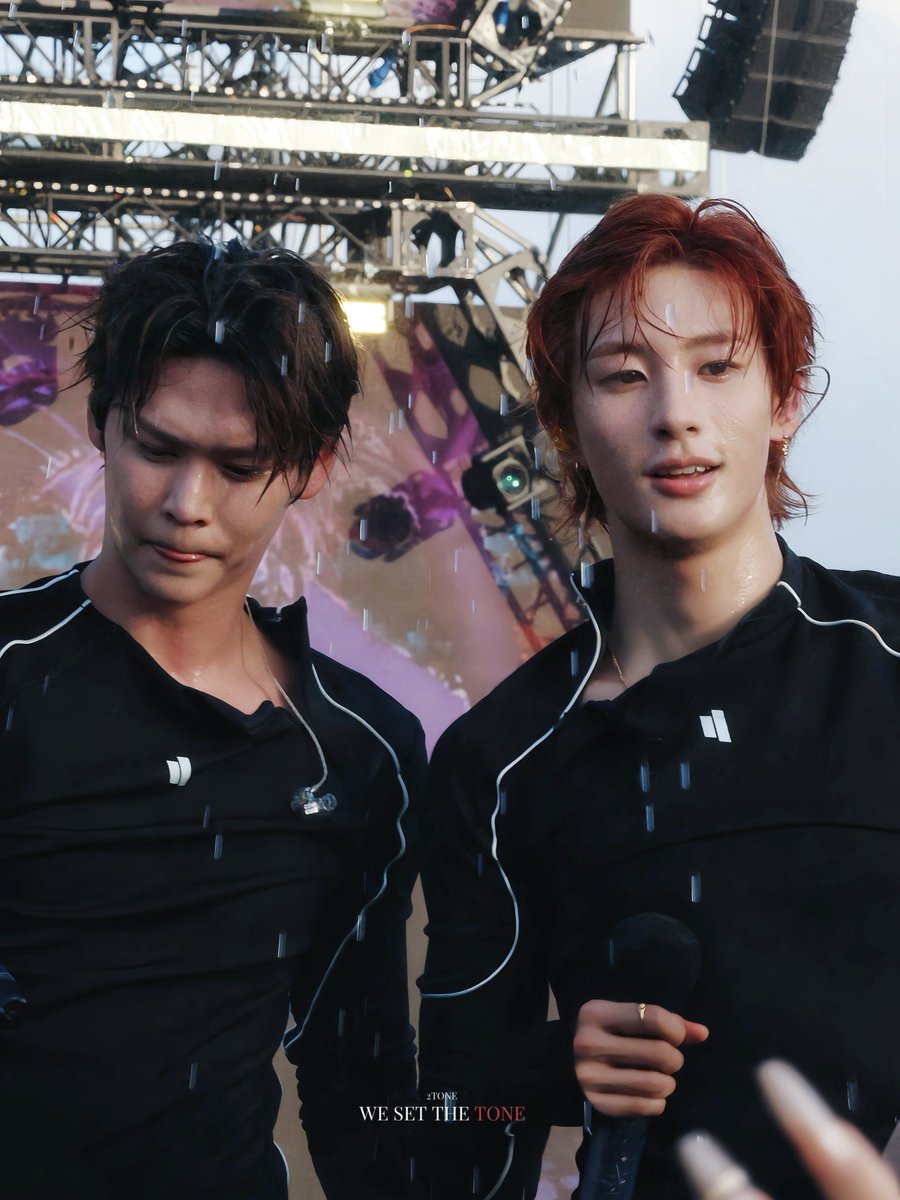 2TONE031921's tweet photo. [260726] WATERBOMB 💦

#RIIZE #라이즈 #EUNSEOK #은석 #ANTON #앤톤 #투톤즈 #톤석 https://t.co/iShHNon5oK