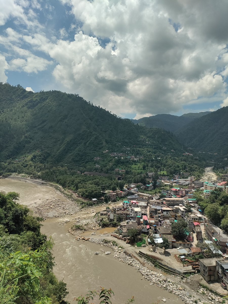 VaruNRoxy's tweet photo. #himachal #mandi #pandoh https://t.co/ivOCTKqHrl
