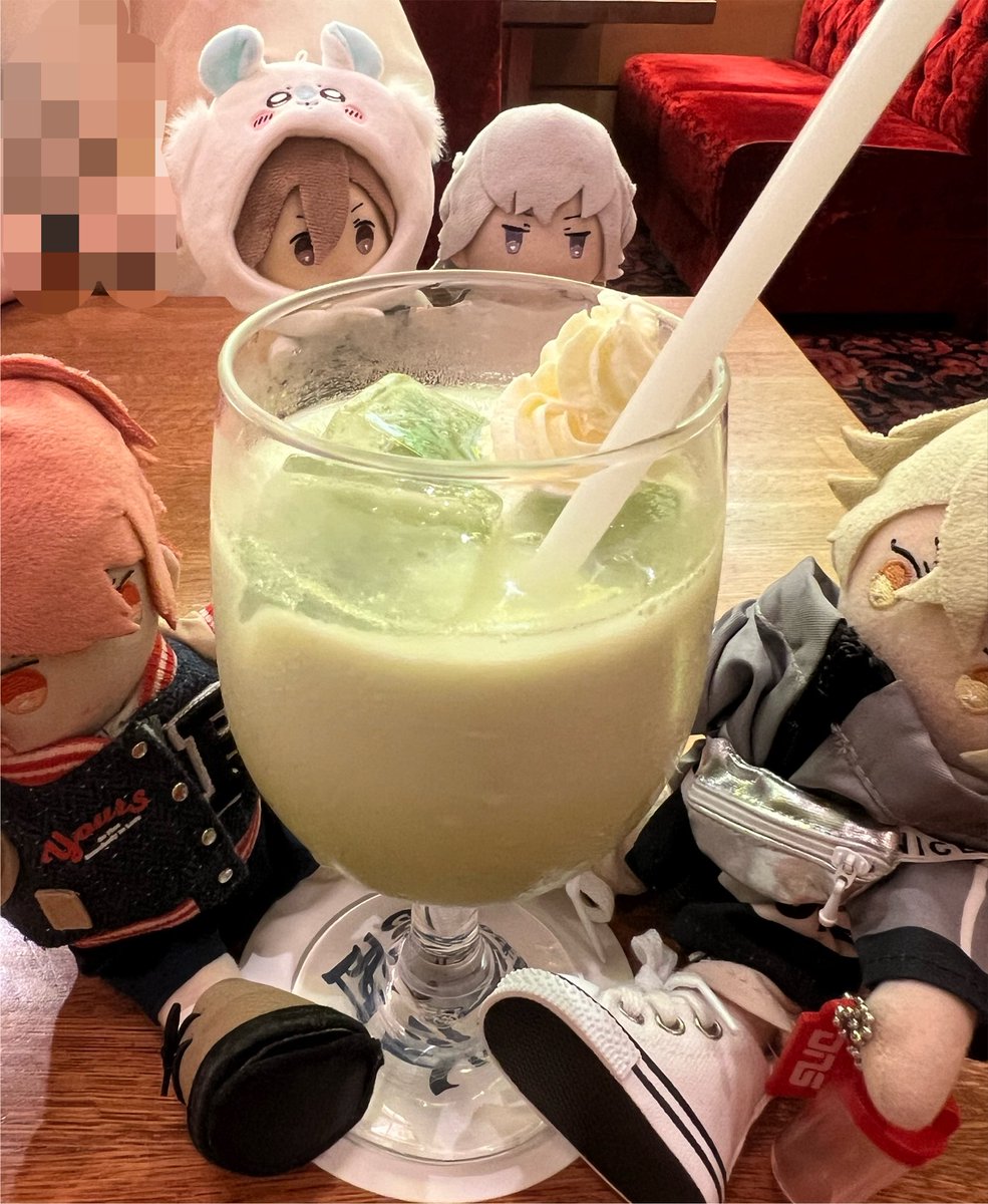 nuinui_taida's tweet photo. おともだちのしおぬとれいぬが覗いてきてて可愛い☺️ https://t.co/bHoaqYD1Kq